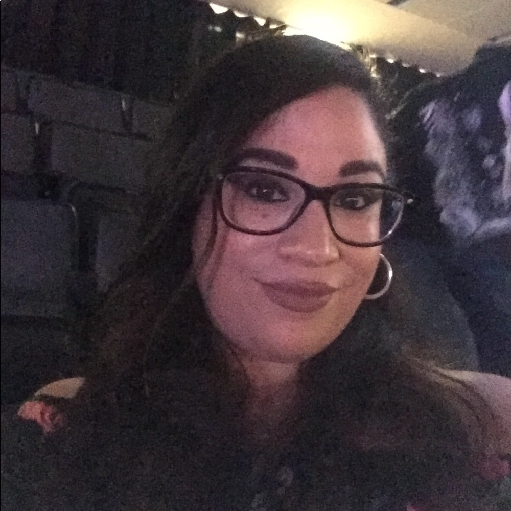 Meet your Posher, Lourdes